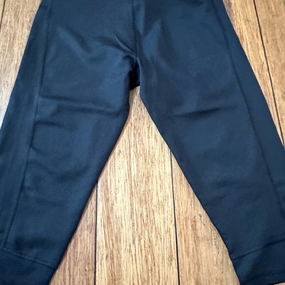 Adidas - Picture 2 of 4